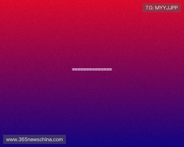 福登与格瓦路等红灯时遭球迷求签名未理会驾车离开引热议 福登与格瓦路等红灯时遭球迷求签名未理会驾车离开引热议